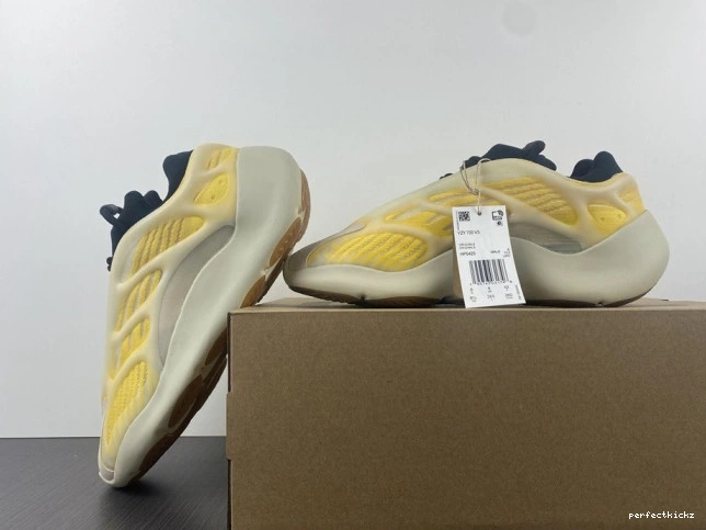 700 HP5425 Yeezy V3 Adidas Safflower Mono 0715